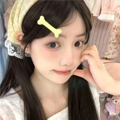 男生女生向前冲